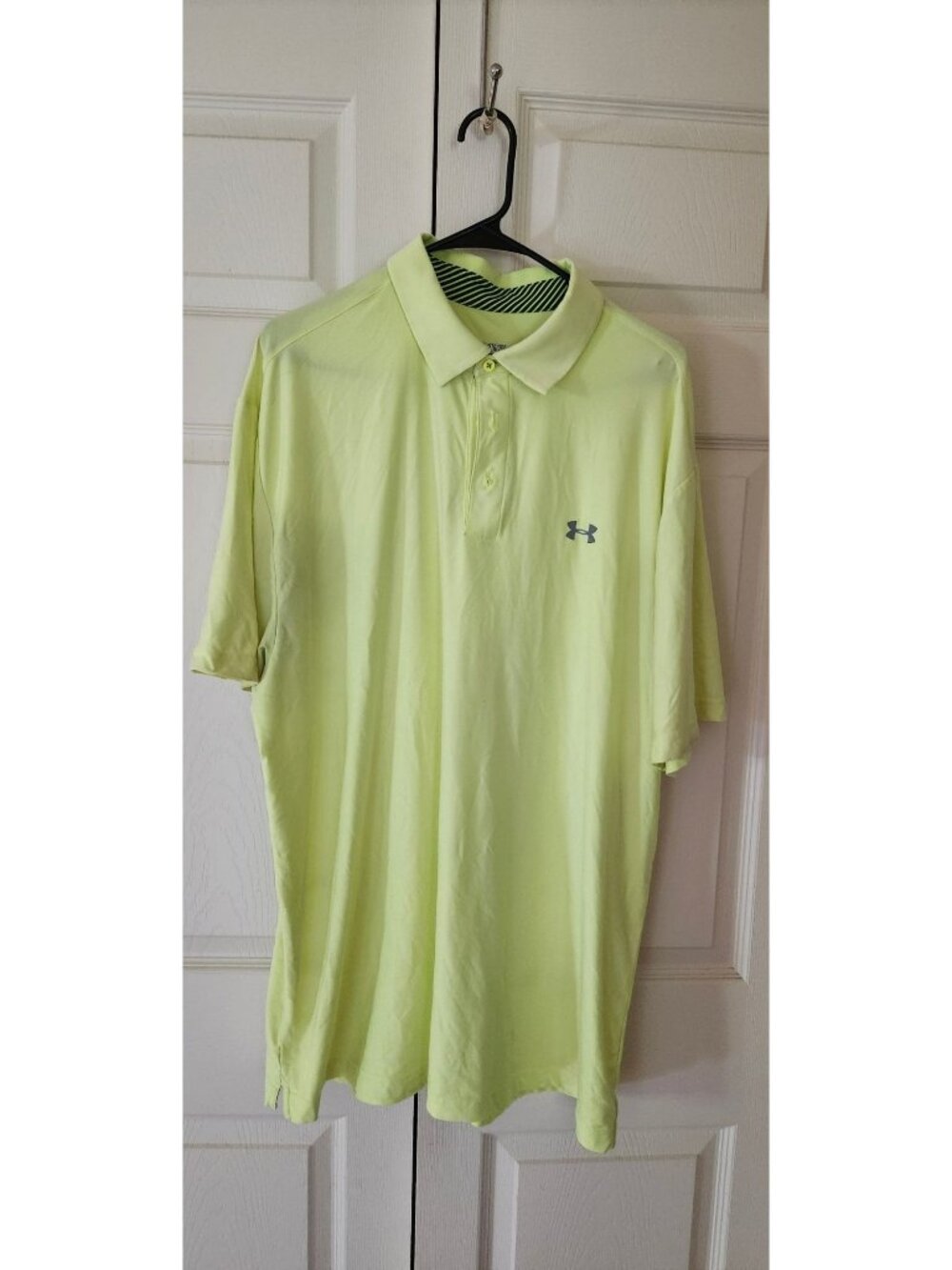 Men Under Armour Solid Highlighter Yellow Polo Golf Shirt Size 2XL